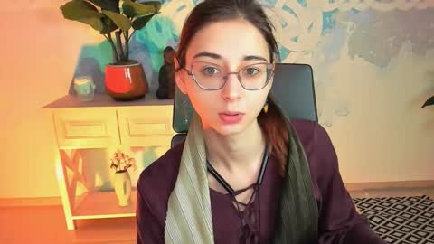 Snapshot of orianna_blade chatting on October 17, 2025, 9:12 am Orianna -  Hi Im into geek culture cosplay crafting LARP games. Shall we play DnD online show from October 17, 2025, 9:12 am