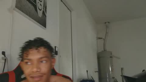 Snapshot of originalcali95 chatting on November 15, 2025, 5:09 pm originalcali95 online show from November 15, 2025, 5:09 pm