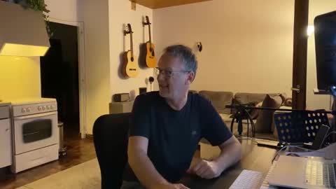 orimalike online show from February 22, 2025, 9:26 pm