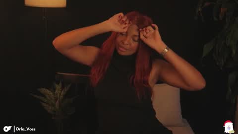 Snapshot of orla_voss chatting on December 27, 2024, 4:15 am Orla online show from December 27, 2024, 4:15 am