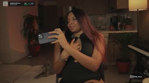 Snapshot of orla_voss chatting on November 12, 2025, 12:11 am Orla online show from November 12, 2025, 12:11 am