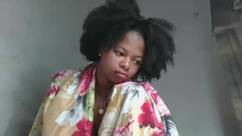 ornellahhh online show from October 3, 2025, 2:19 am