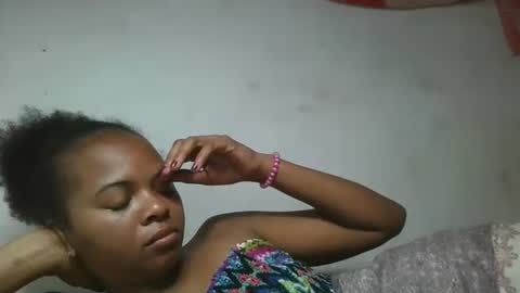 ornellahhh online show from November 3, 2025, 1:19 am