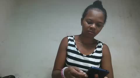 ornellahhh online show from December 2, 2025, 7:25 am