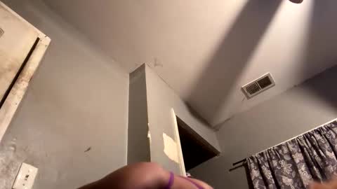 osanam04 online show from December 20, 2025, 6:42 am