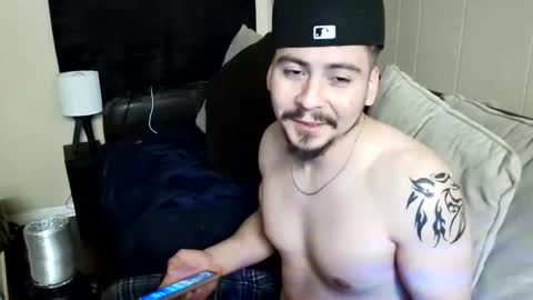 Snapshot of oscar1992toyota chatting on February 26, 2025, 4:36 am oscar1992toyota online show from February 26, 2025, 4:36 am