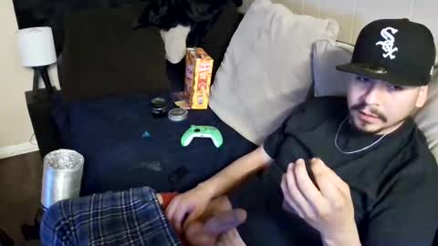 Snapshot of oscar1992toyota chatting on February 27, 2025, 7:23 am oscar1992toyota online show from February 27, 2025, 7:23 am