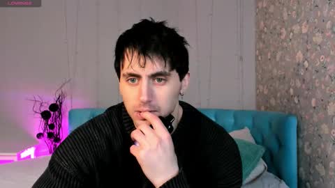 Oscar online show from February 8, 2026, 9:40 pm