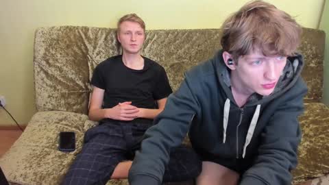 Snapshot of oscar_wildy chatting on December 1, 2024, 8:42 pm Oscar online show from December 1, 2024, 8:42 pm