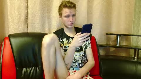 Snapshot of oscar_wildy chatting on November 29, 2025, 11:19 pm Oscar online show from November 29, 2025, 11:19 pm