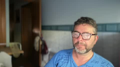 oscarbcncat online show from July 6, 2026, 3:36 pm