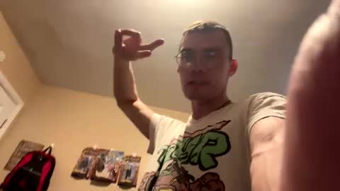 Snapshot of oscardog121 chatting on October 14, 2025, 7:25 pm oscardog121 online show from October 14, 2025, 7:25 pm