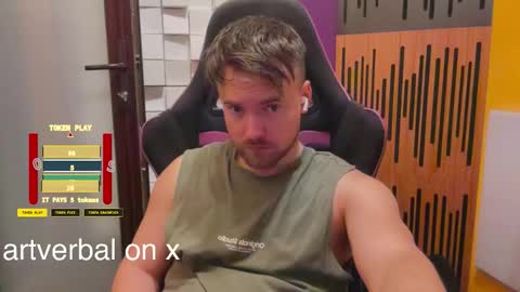 Snapshot of oscarsavage chatting on October 25, 2025, 6:13 pm Oscar Steel Savage online show from October 25, 2025, 6:13 pm