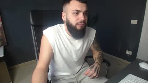 OscarWills online show from August 7, 2026, 4:36 am