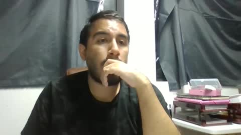 Snapshot of oscaryn_martell chatting on December 8, 2024, 9:02 am oscaryn_martell online show from December 8, 2024, 9:02 am