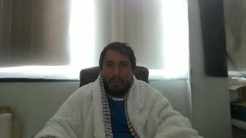 oscaryn_martell online show from November 23, 2025, 2:39 pm