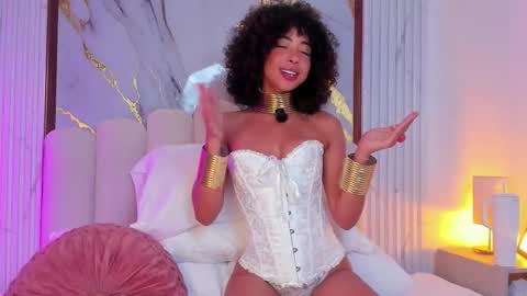 Oshun  online show from December 14, 2025, 6:52 am