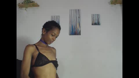 Snapshot of osirishills chatting on September 22, 2025, 6:43 pm OsirisHills online show from September 22, 2025, 6:43 pm