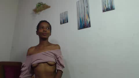 Snapshot of osirishills chatting on September 26, 2025, 8:13 pm OsirisHills online show from September 26, 2025, 8:13 pm