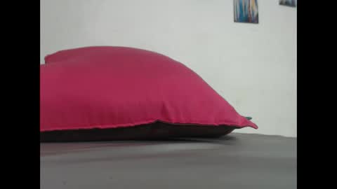 Snapshot of osirishills chatting on October 22, 2025, 5:45 pm OsirisHills online show from October 22, 2025, 5:45 pm