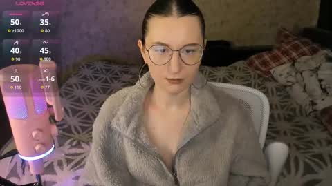 Leliana online show from December 18, 2025, 11:27 am