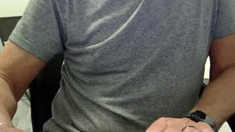 Ossi online show from April 20, 2026, 1:52 am