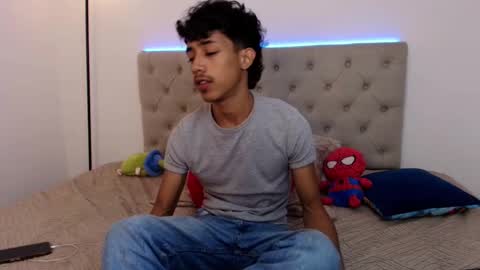 ostin 18hot online show from October 13, 2025, 3:06 am