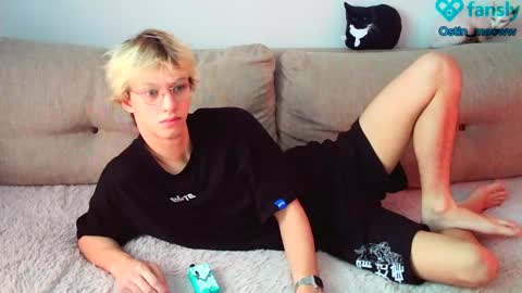 Ostin online show from February 12, 2025, 8:27 am