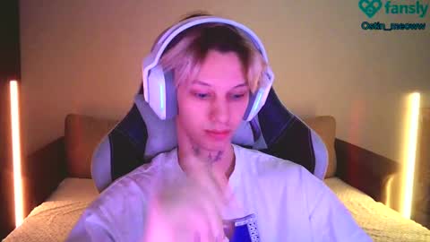 Ostin online show from March 4, 2025, 1:06 pm