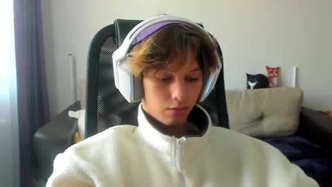 Ostin online show from September 9, 2025, 8:03 am