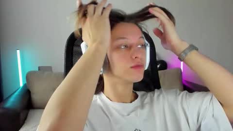 Ostin online show from February 10, 2026, 7:01 am