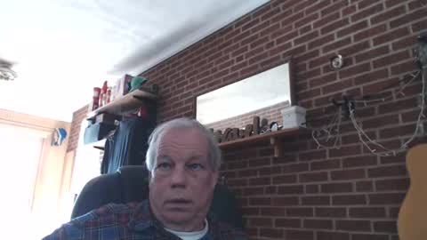 Snapshot of otherone69 chatting on January 26, 2025, 7:52 pm Otherone69 online show from January 26, 2025, 7:52 pm