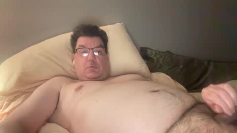 otter916 online show from April 9, 2026, 3:17 am