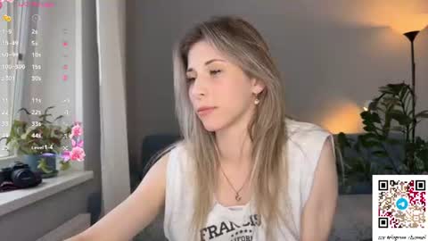 Snapshot of ottiliebolyard chatting on June 19, 2026, 5:06 pm Anne online show from June 19, 2026, 5:06 pm