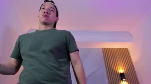 Otto Andrew online show from March 12, 2026, 7:53 pm