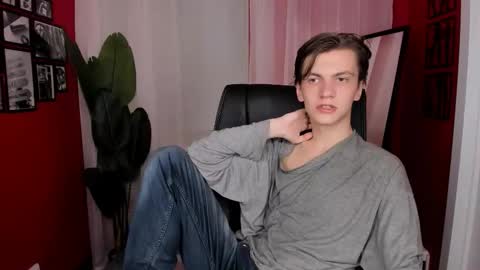 Otto online show from October 5, 2025, 8:29 pm