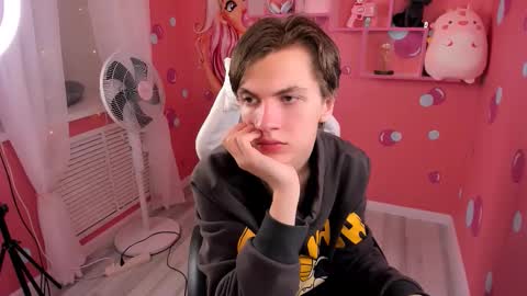 Otto online show from October 13, 2025, 8:31 pm