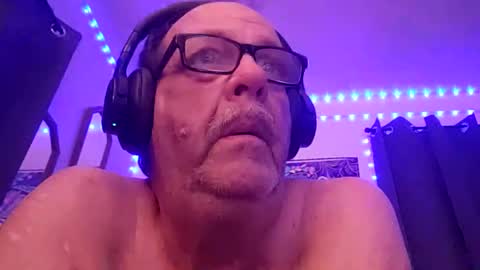 Snapshot of ou8124824 chatting on September 23, 2025, 9:45 am ou8124824 online show from September 23, 2025, 9:45 am