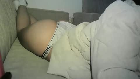 Snapshot of oumaimasoufaine66 chatting on December 2, 2025, 5:08 pm oumaimasoufaine66 online show from December 2, 2025, 5:08 pm