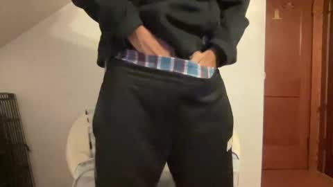 outofhisleague_ online show from November 10, 2025, 7:13 pm