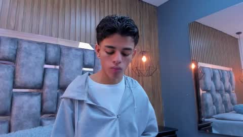 Owen Johnson online show from December 17, 2025, 11:49 am