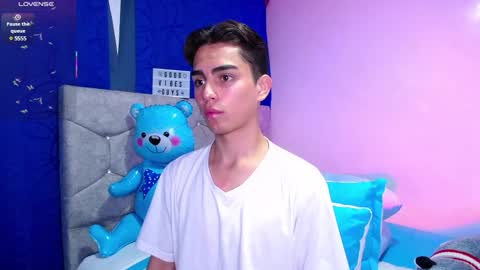 Owen  Independent model  online show from March 7, 2025, 6:57 am