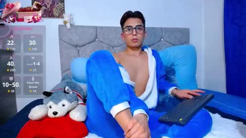 Snapshot of owenblue__ chatting on February 19, 2026, 7:04 am Owen Independent model online show from February 19, 2026, 7:04 am