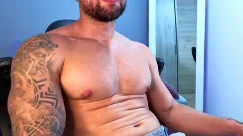 Maximus Owen online show from April 21, 2026, 8:12 pm