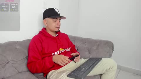 O W E N - S T O N E online show from October 12, 2025, 4:22 am