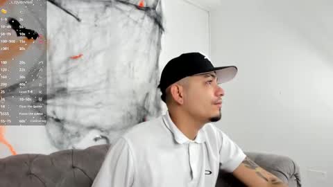 O W E N - S T O N E online show from November 5, 2025, 4:23 am