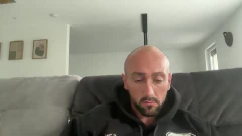 Snapshot of oxlade59 chatting on October 9, 2025, 3:54 pm oxlade59 online show from October 9, 2025, 3:54 pm