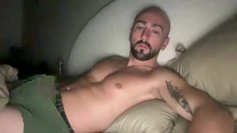 Snapshot of oxlade59 chatting on October 26, 2025, 7:14 am oxlade59 online show from October 26, 2025, 7:14 am