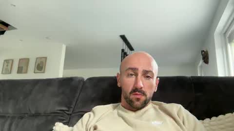 Snapshot of oxlade59 chatting on November 12, 2025, 11:54 am oxlade59 online show from November 12, 2025, 11:54 am