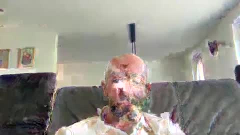 Snapshot of oxlade59 chatting on November 22, 2025, 11:31 am oxlade59 online show from November 22, 2025, 11:31 am